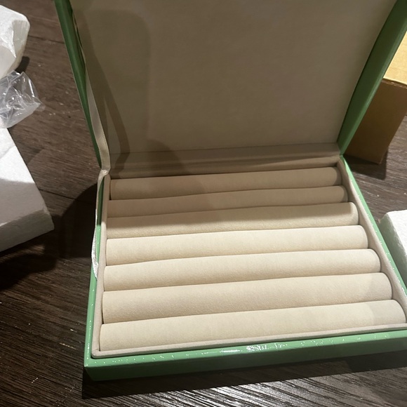 Jewelry Ring Organizer Box - Picture 4 of 4